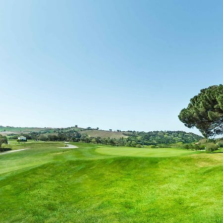 Dolce Camporeal Lisboa Turcifal Exterior photo Golf course in Rome